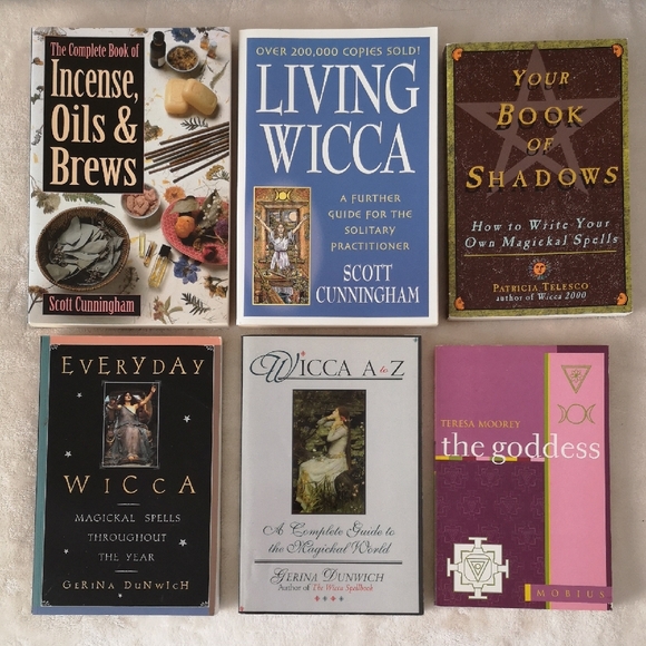 Wicca Book Collection Set - Picture 1 of 9